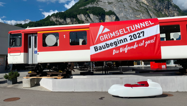 Ein Velomobil ist ein sehr kompaktes Fahrzeug, weshalb Fahrer und Fahrzeug sich 'finden' müssen.